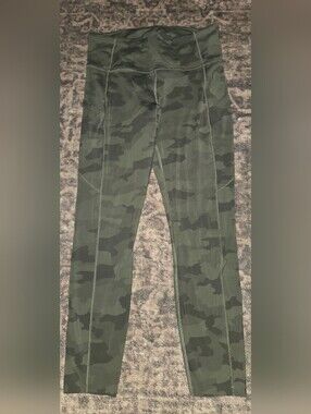 Lululemon Fast & Free Tight II Size 8